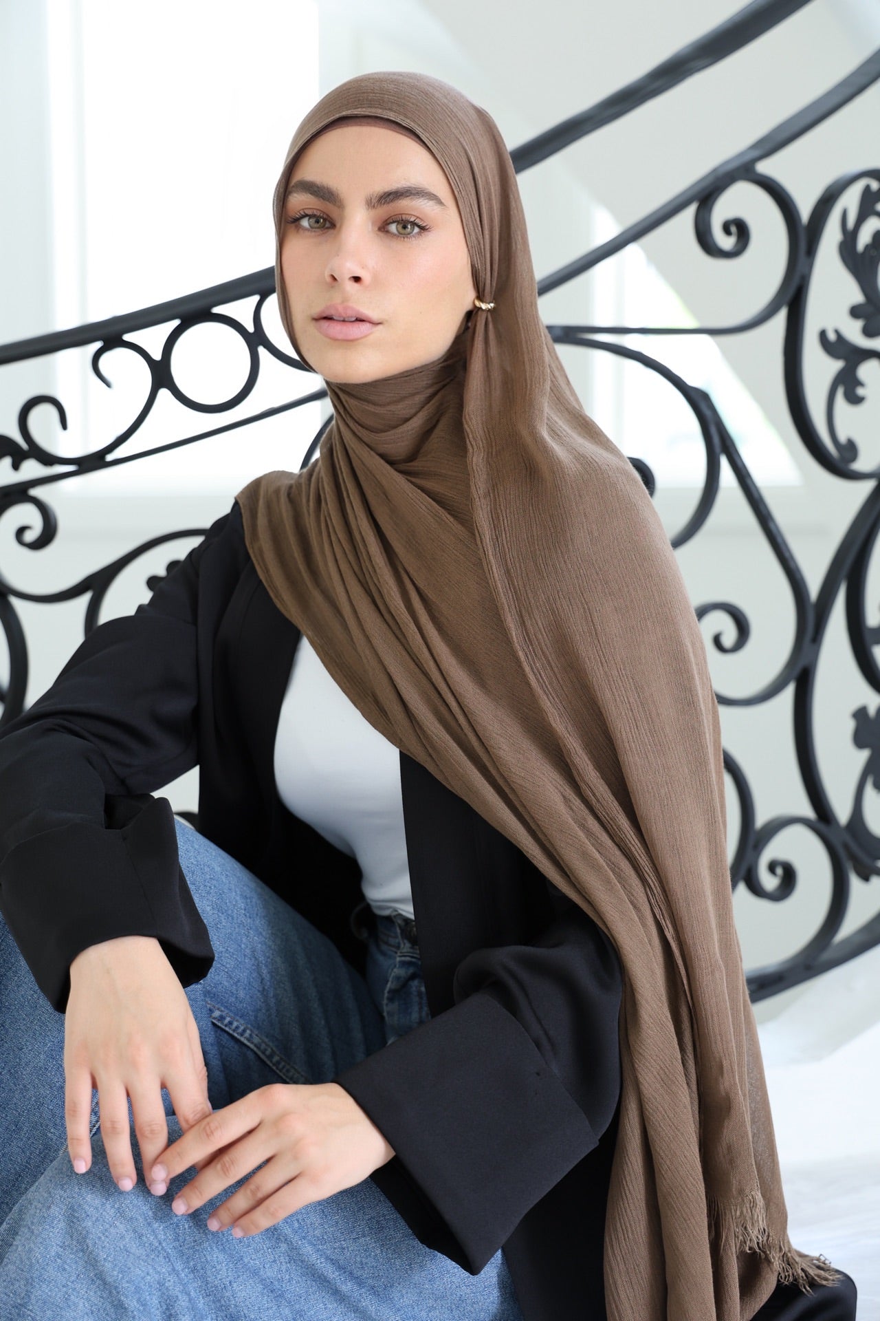 Crinkle Staple Brown Set (Hijab + cap)
