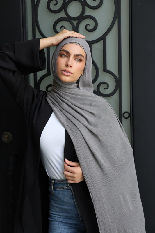 Crinkle Staple Grey