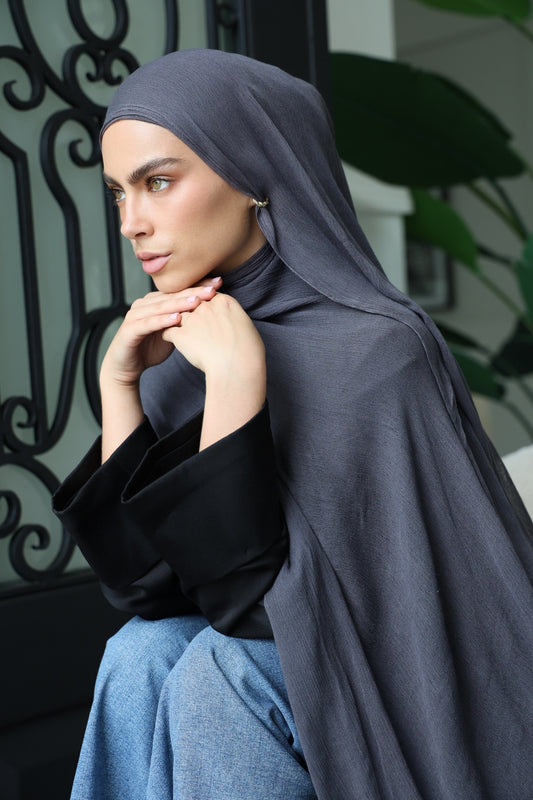 Crinkle Staple Charcoal