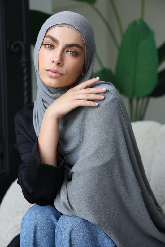 Crinkle Staple Grey