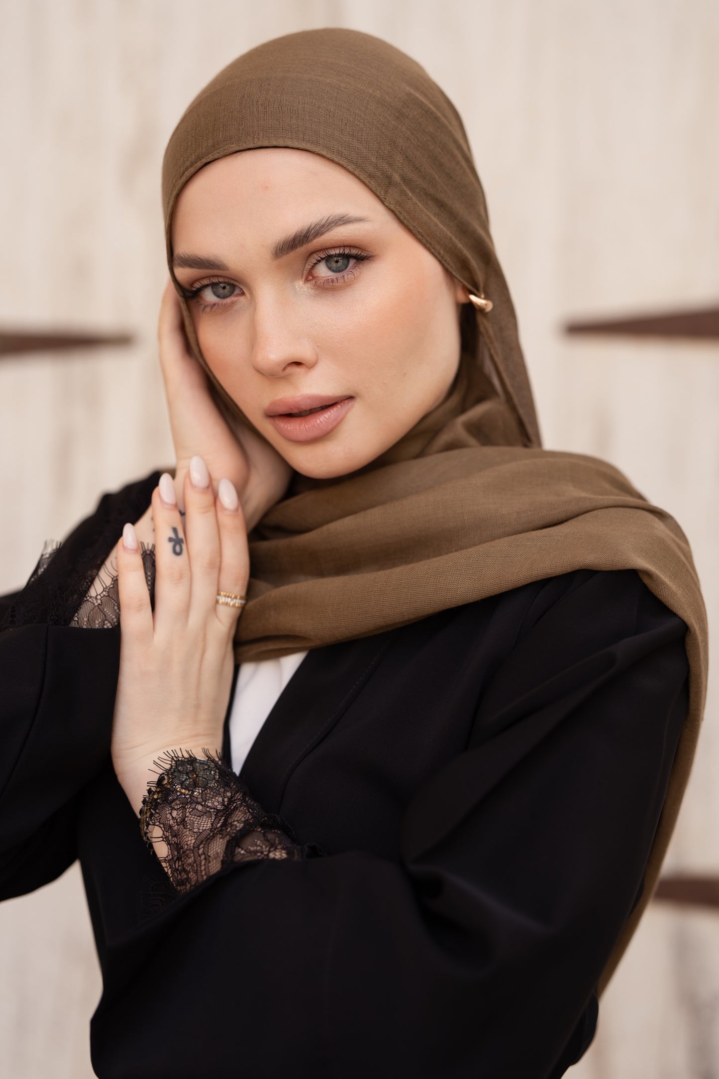 The Lace Abaya